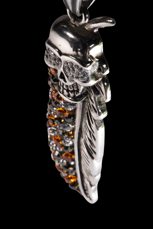 Anhänger Feder Totenkopf